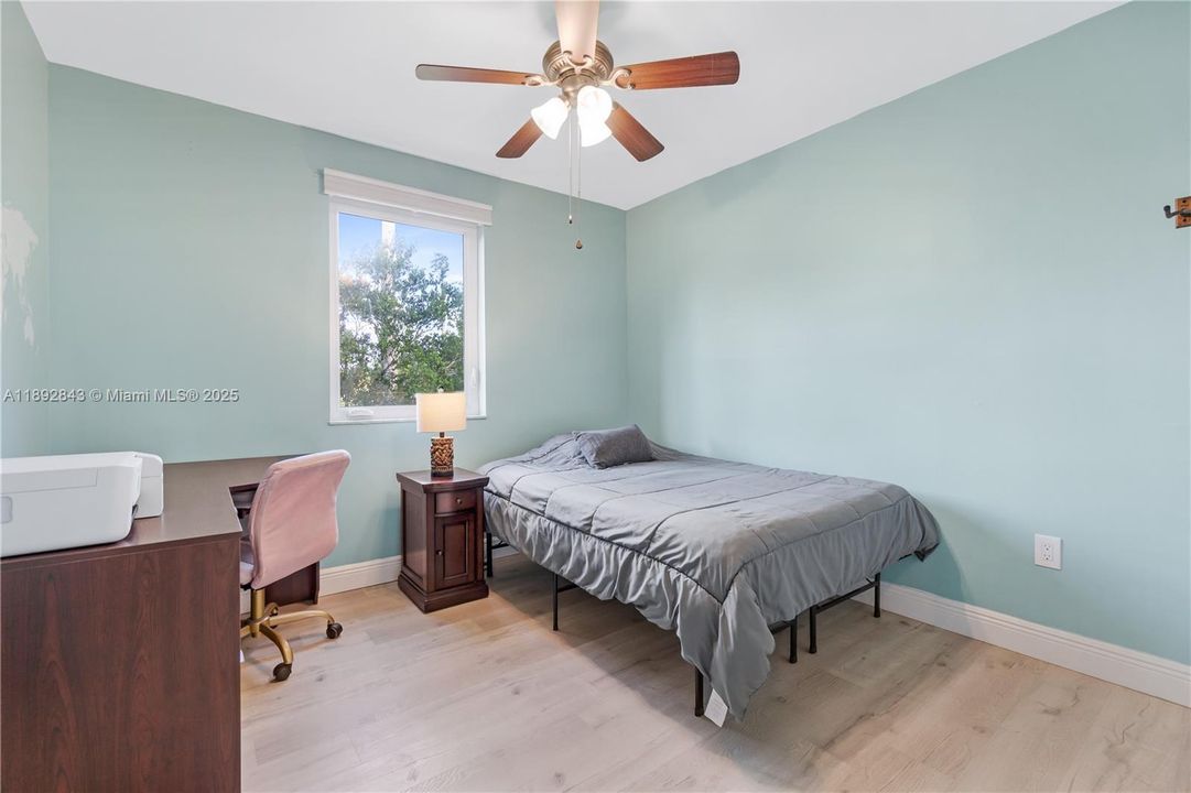 Vendido Recientemente: $525,000 (3 camas, 2 baños, 1528 Pies cuadrados)