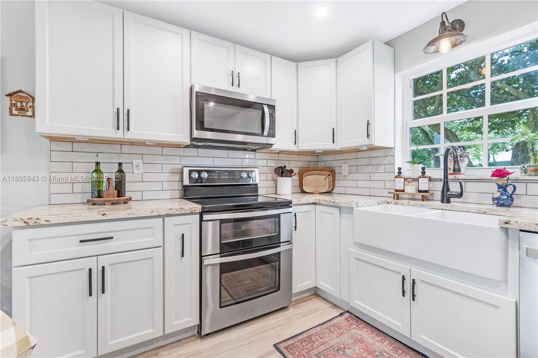 Vendido Recientemente: $525,000 (3 camas, 2 baños, 1528 Pies cuadrados)