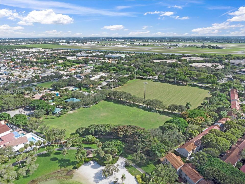 Vendido Recientemente: $525,000 (3 camas, 2 baños, 1528 Pies cuadrados)