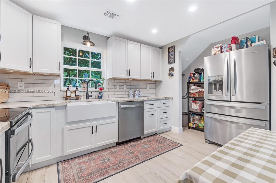 Vendido Recientemente: $525,000 (3 camas, 2 baños, 1528 Pies cuadrados)