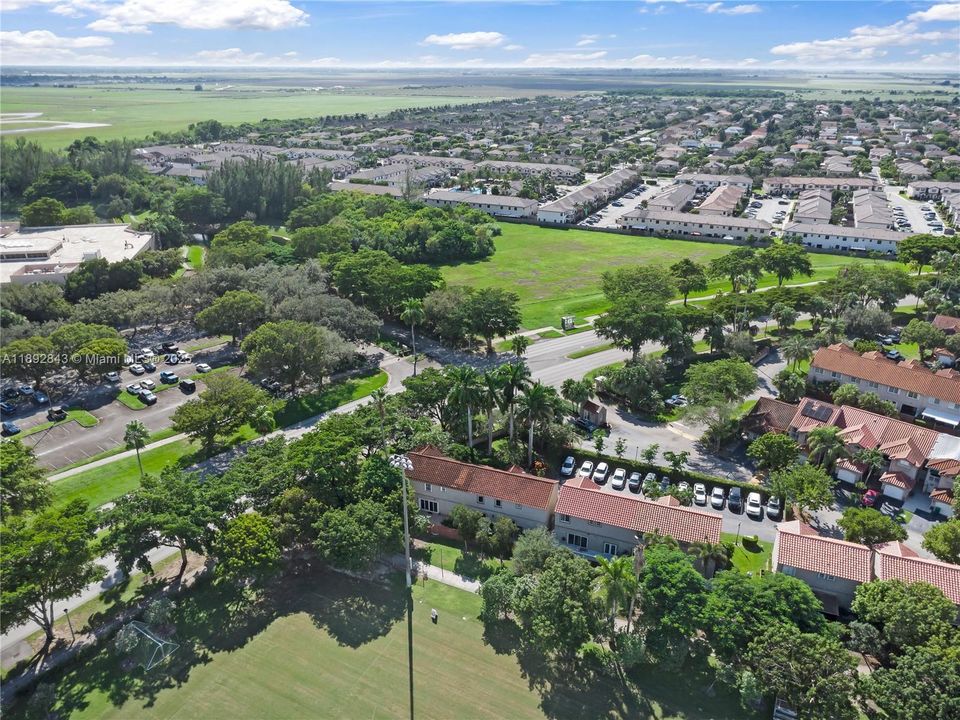 Vendido Recientemente: $525,000 (3 camas, 2 baños, 1528 Pies cuadrados)