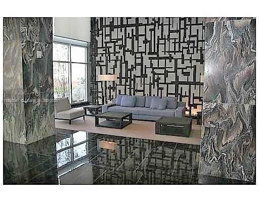 For Rent: $5,300 (3 beds, 3 baths, 1571 Square Feet)