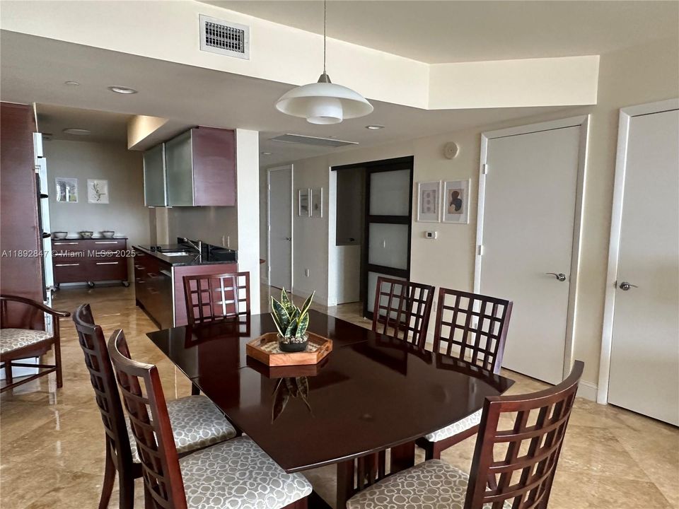 For Rent: $5,300 (3 beds, 3 baths, 1571 Square Feet)