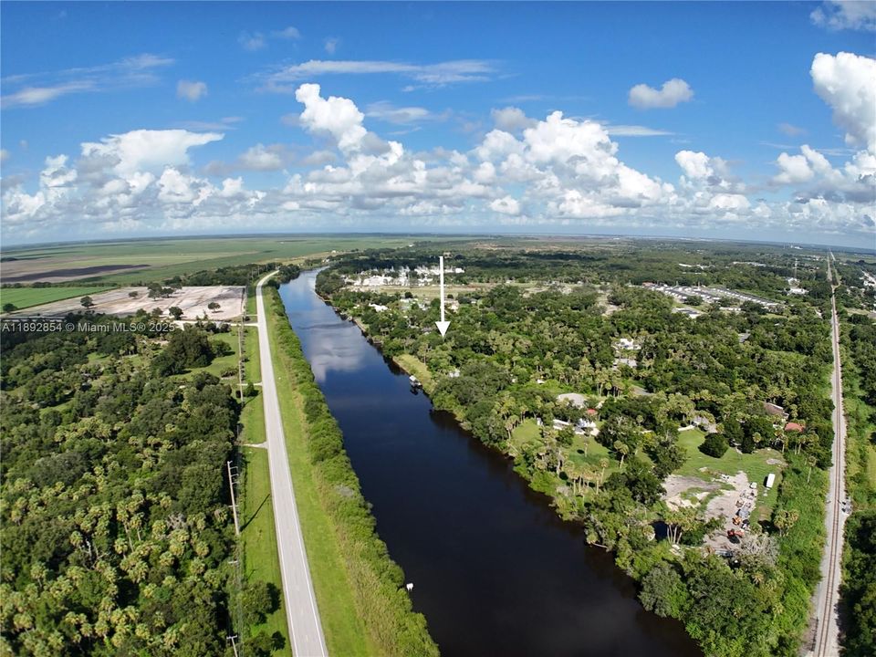 На продажу: $500,000 (2.00 acres)