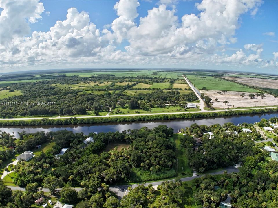 На продажу: $500,000 (2.00 acres)