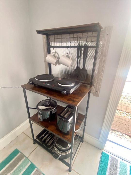 Active With Contract: $1,000 (0 beds, 1 baths, 0 Square Feet)