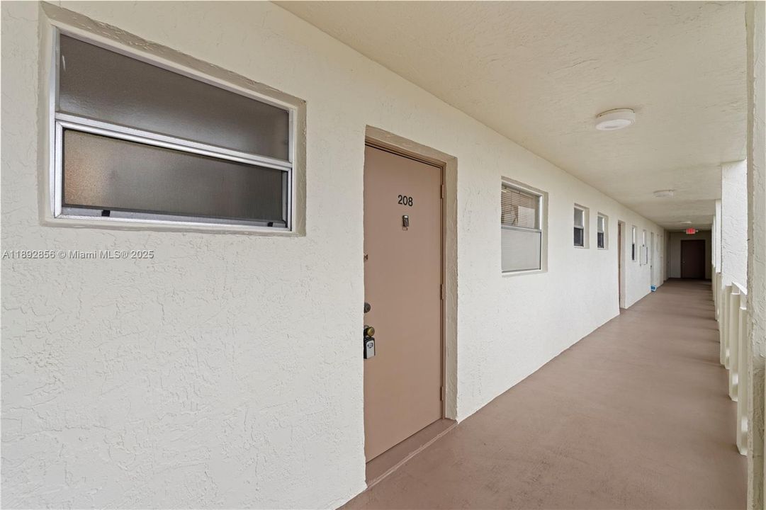 Недавно арендовано: $1,650 (2 спален, 2 ванн, 970 Квадратных фут)