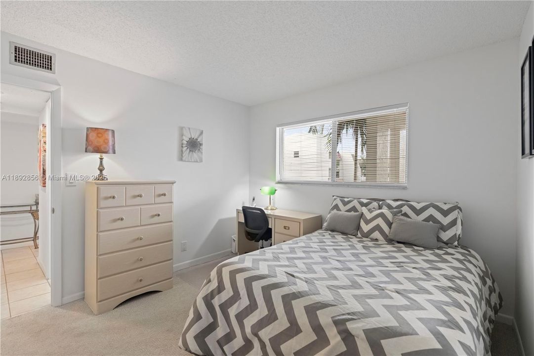 Недавно арендовано: $1,650 (2 спален, 2 ванн, 970 Квадратных фут)