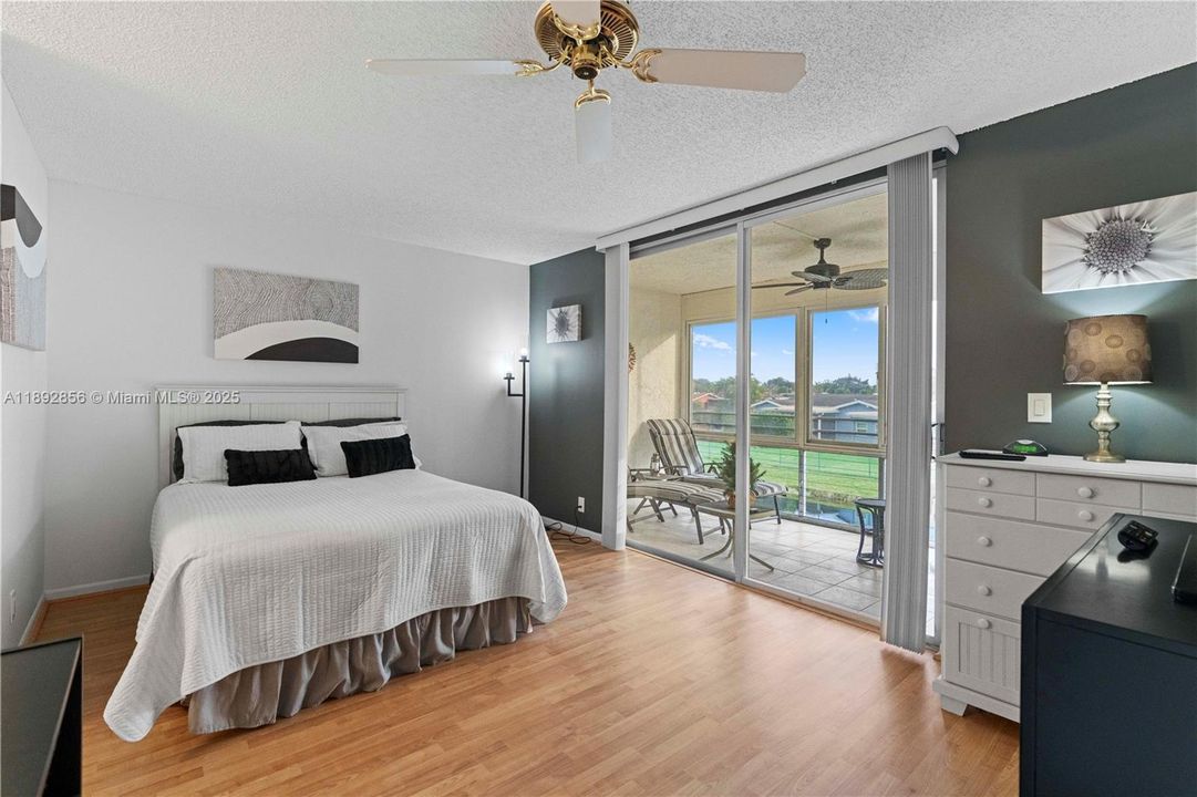 Недавно арендовано: $1,650 (2 спален, 2 ванн, 970 Квадратных фут)