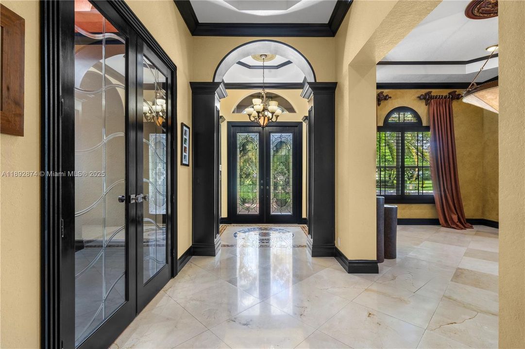 For Rent: $11,000 (6 beds, 5 baths, 4414 Square Feet)