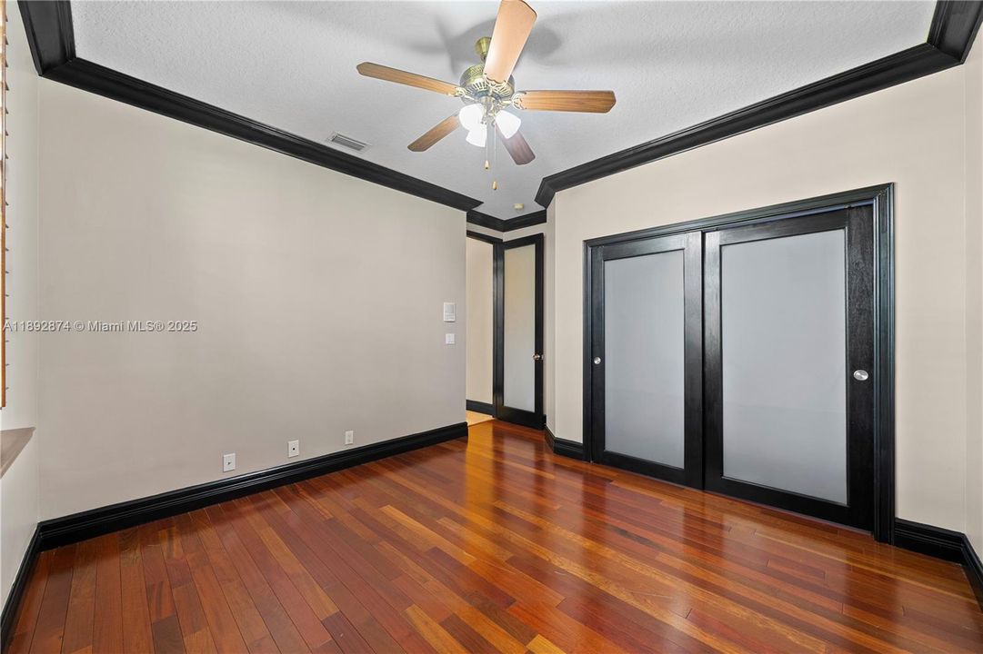 For Rent: $11,000 (6 beds, 5 baths, 4414 Square Feet)