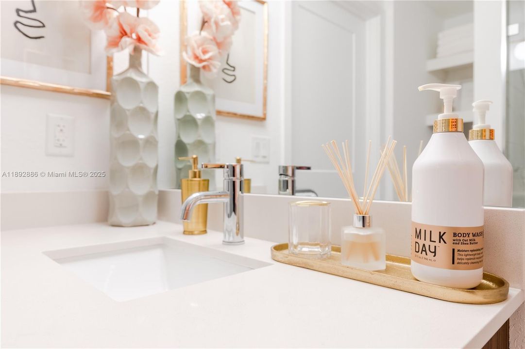 最近租的: $2,075 (0 贝兹, 1 浴室, 0 平方英尺)