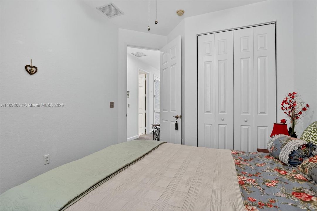 待售: $595,000 (3 贝兹, 2 浴室, 1882 平方英尺)