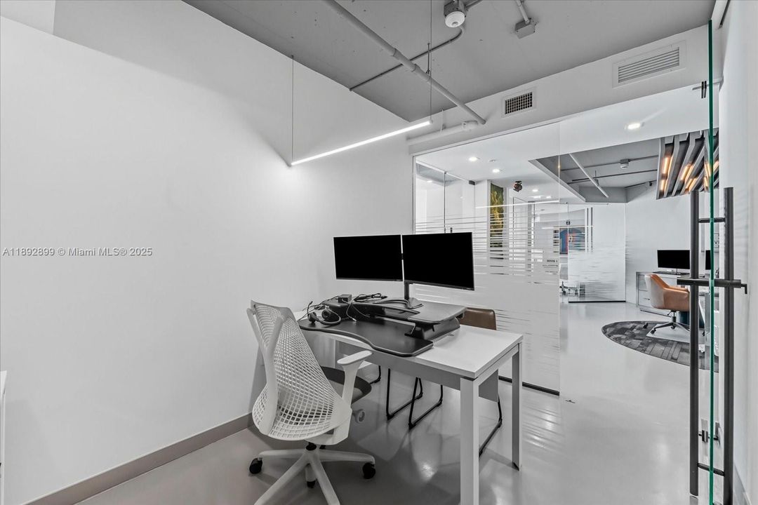 На продажу: $895,000 (0 спален, 0 ванн, 0 Квадратных фут)