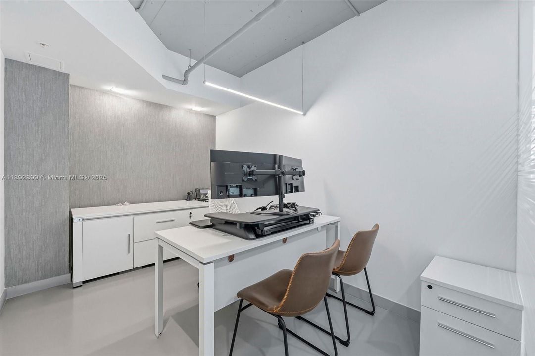 На продажу: $895,000 (0 спален, 0 ванн, 0 Квадратных фут)