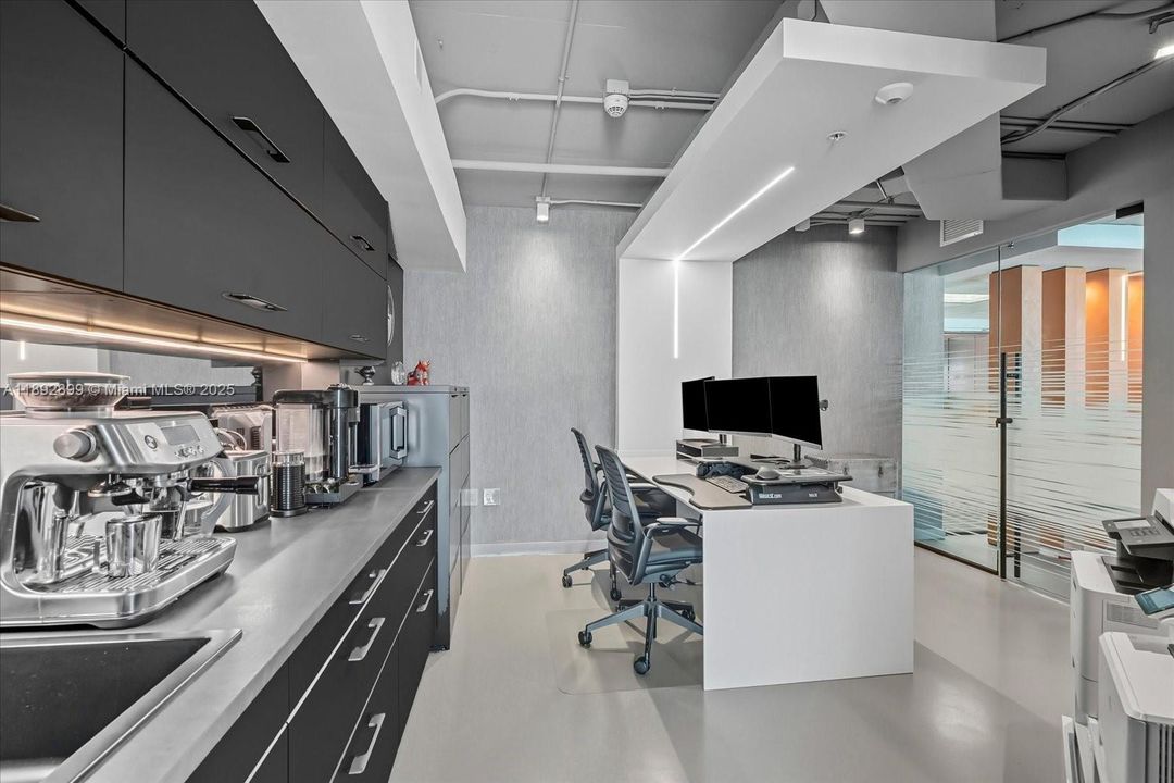 На продажу: $895,000 (0 спален, 0 ванн, 0 Квадратных фут)