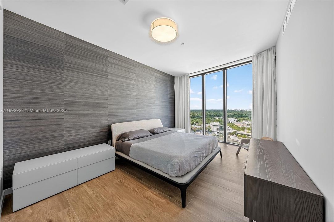 Active With Contract: $1,875,000 (2 beds, 2 baths, 1107 Square Feet)