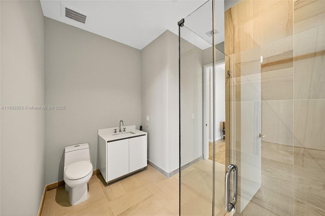 Active With Contract: $1,875,000 (2 beds, 2 baths, 1107 Square Feet)