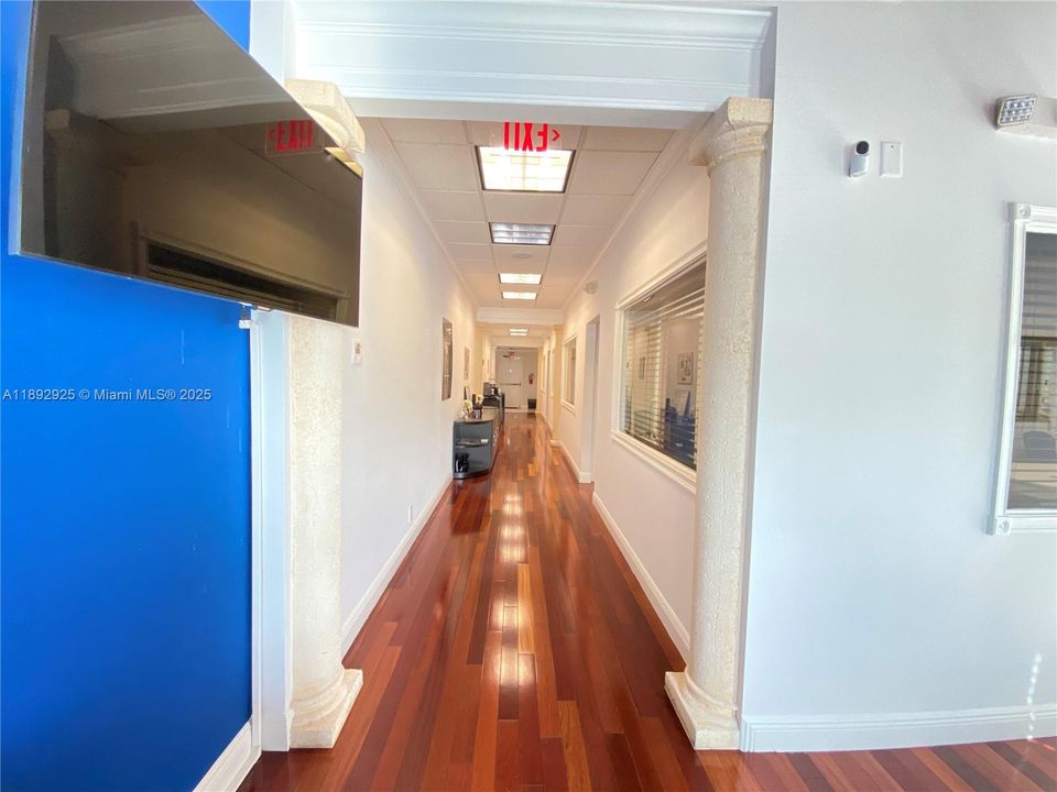 出租: $1,100 (0 贝兹, 0 浴室, 0 平方英尺)