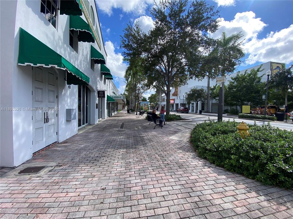 出租: $1,100 (0 贝兹, 0 浴室, 0 平方英尺)