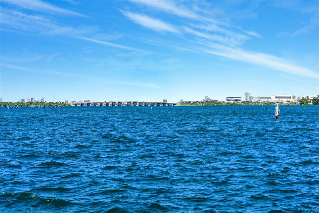 待售: $17,950,000 (0.30 acres)