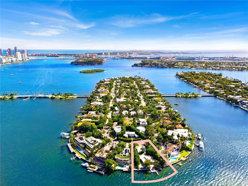 待售: $17,950,000 (0.30 acres)