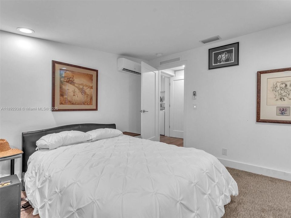 Recently Sold: $1,190,000 (4 beds, 3 baths, 1492 Square Feet)