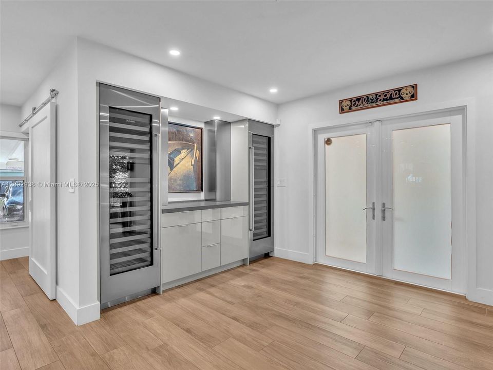 Recently Sold: $1,190,000 (4 beds, 3 baths, 1492 Square Feet)