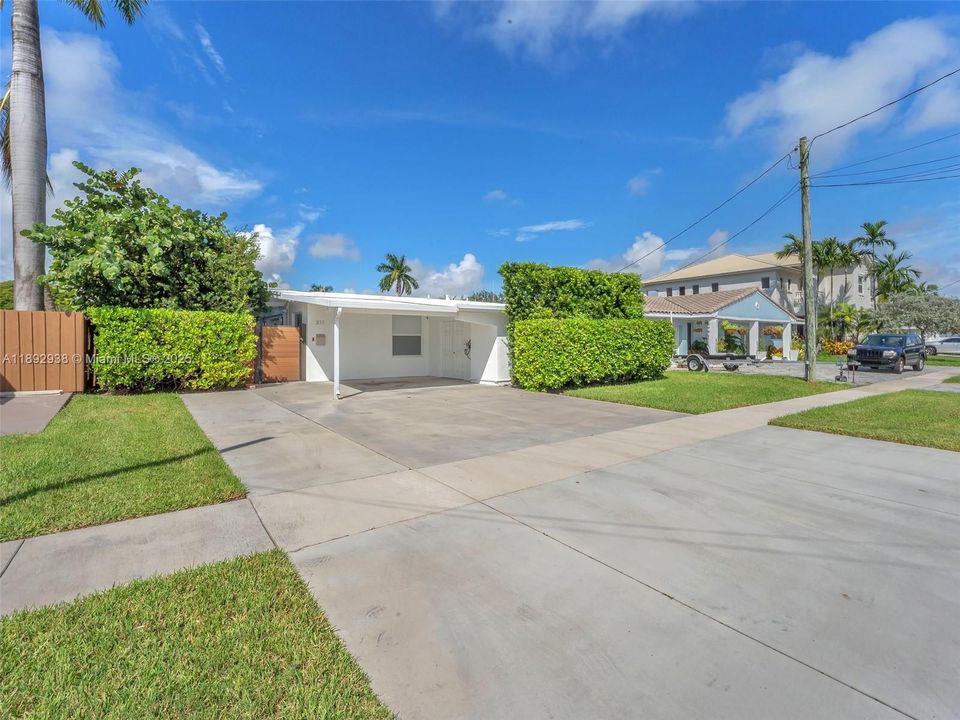 Recently Sold: $1,190,000 (4 beds, 3 baths, 1492 Square Feet)