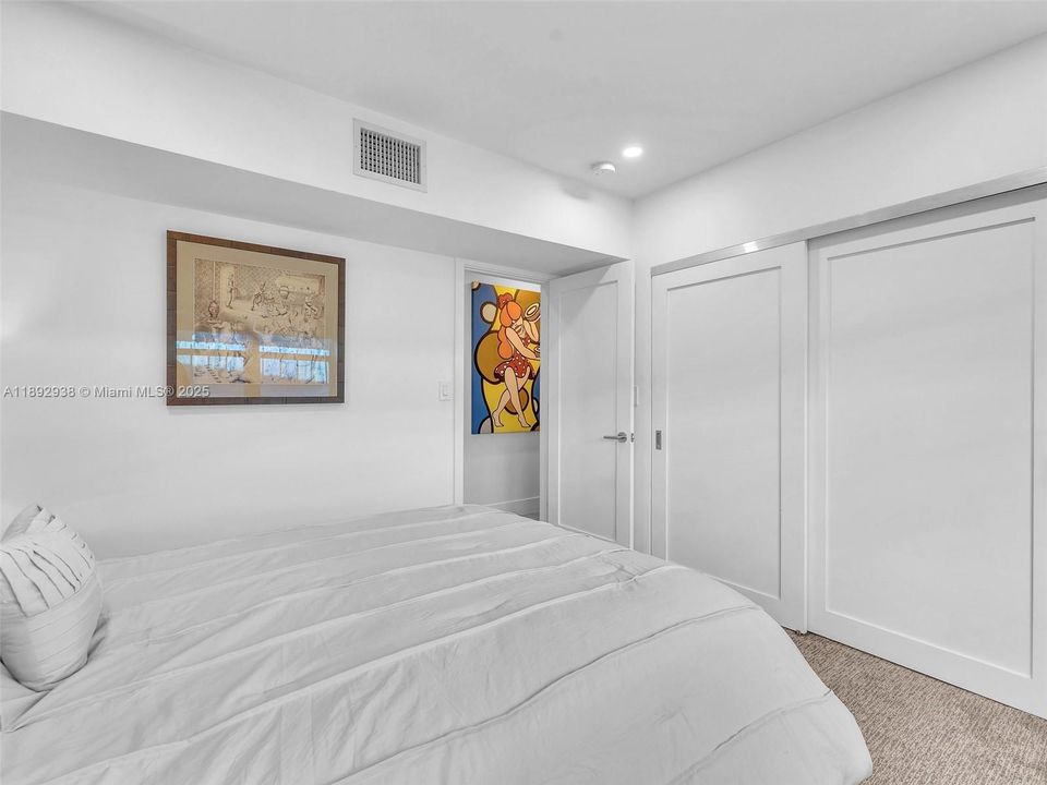 Recently Sold: $1,190,000 (4 beds, 3 baths, 1492 Square Feet)