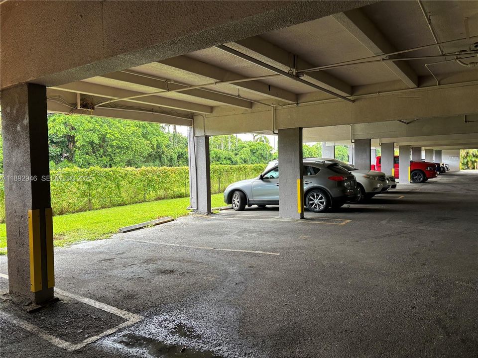 待售: $235,000 (2 贝兹, 1 浴室, 1060 平方英尺)