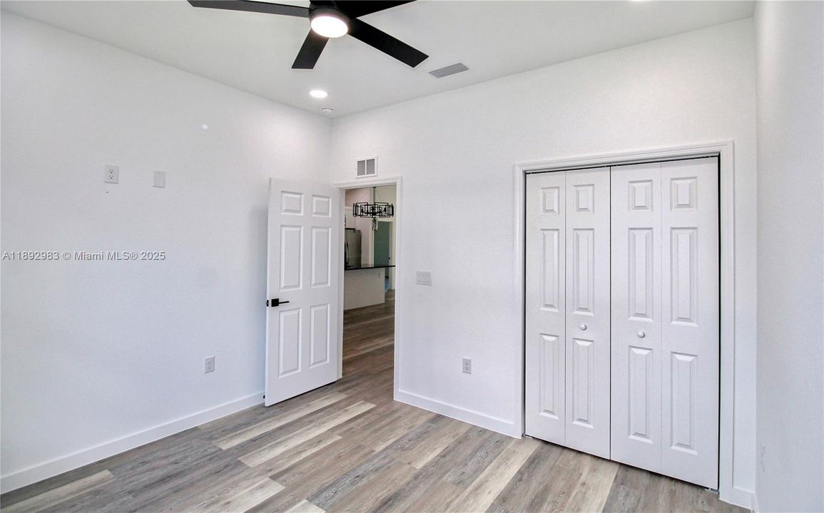 For Sale: $304,990 (3 beds, 2 baths, 1340 Square Feet)