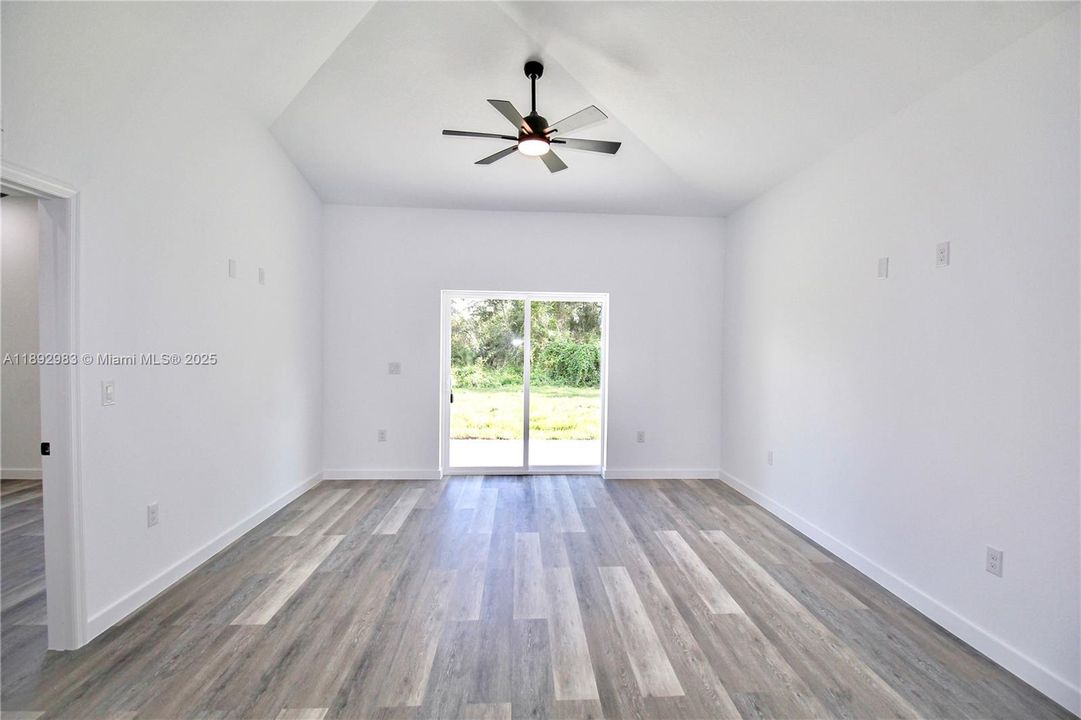 For Sale: $304,990 (3 beds, 2 baths, 1340 Square Feet)