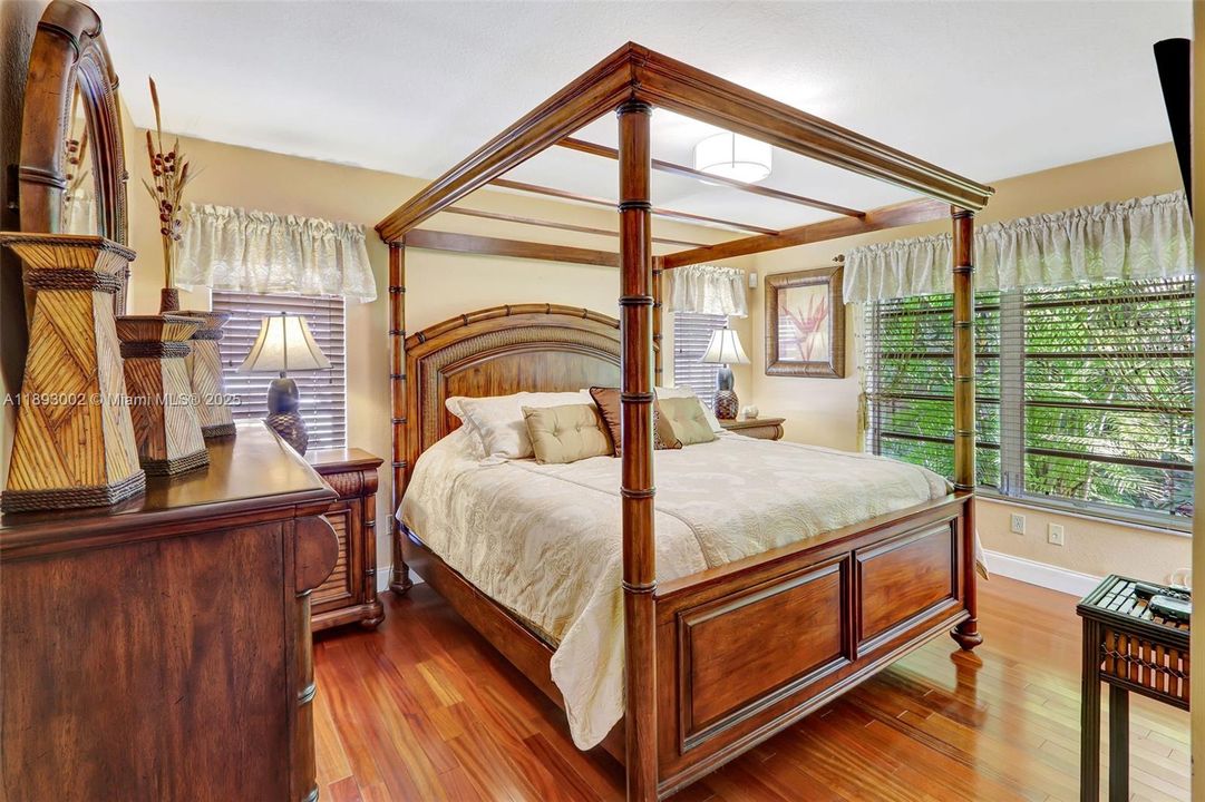 En Venta: $999,999 (4 camas, 2 baños, 1602 Pies cuadrados)