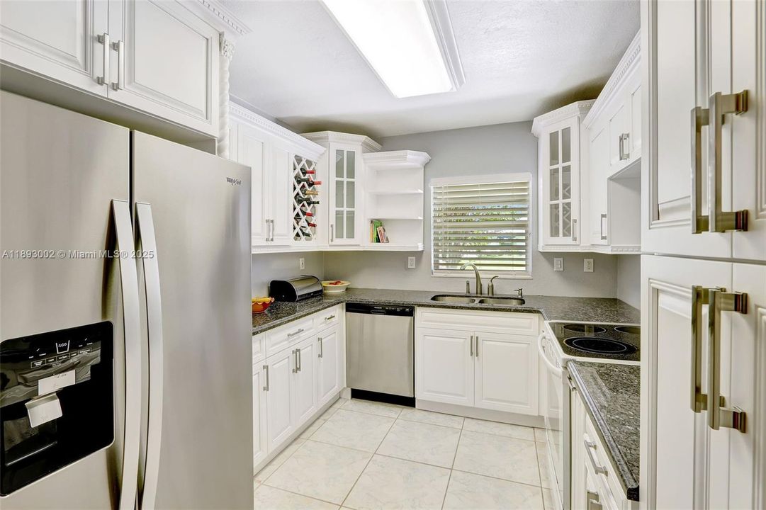 En Venta: $999,999 (4 camas, 2 baños, 1602 Pies cuadrados)