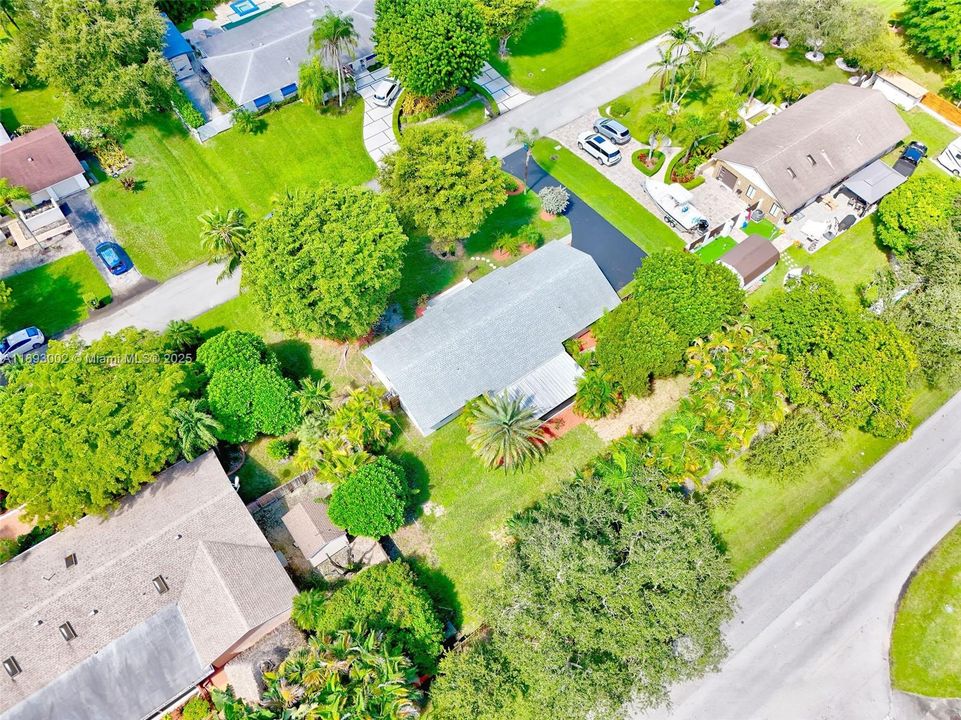 En Venta: $999,999 (4 camas, 2 baños, 1602 Pies cuadrados)