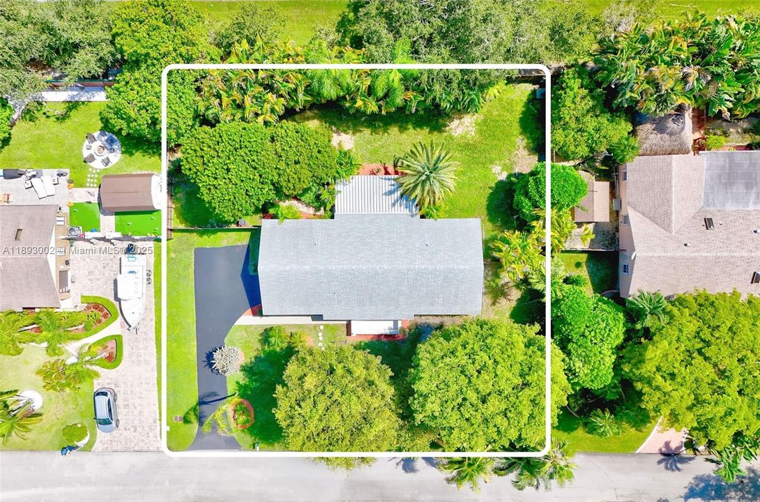 En Venta: $999,999 (4 camas, 2 baños, 1602 Pies cuadrados)