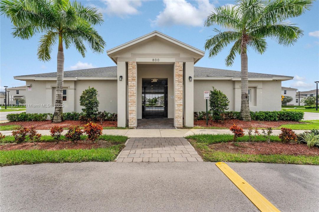 На продажу: $435,000 (3 спален, 2 ванн, 1628 Квадратных фут)