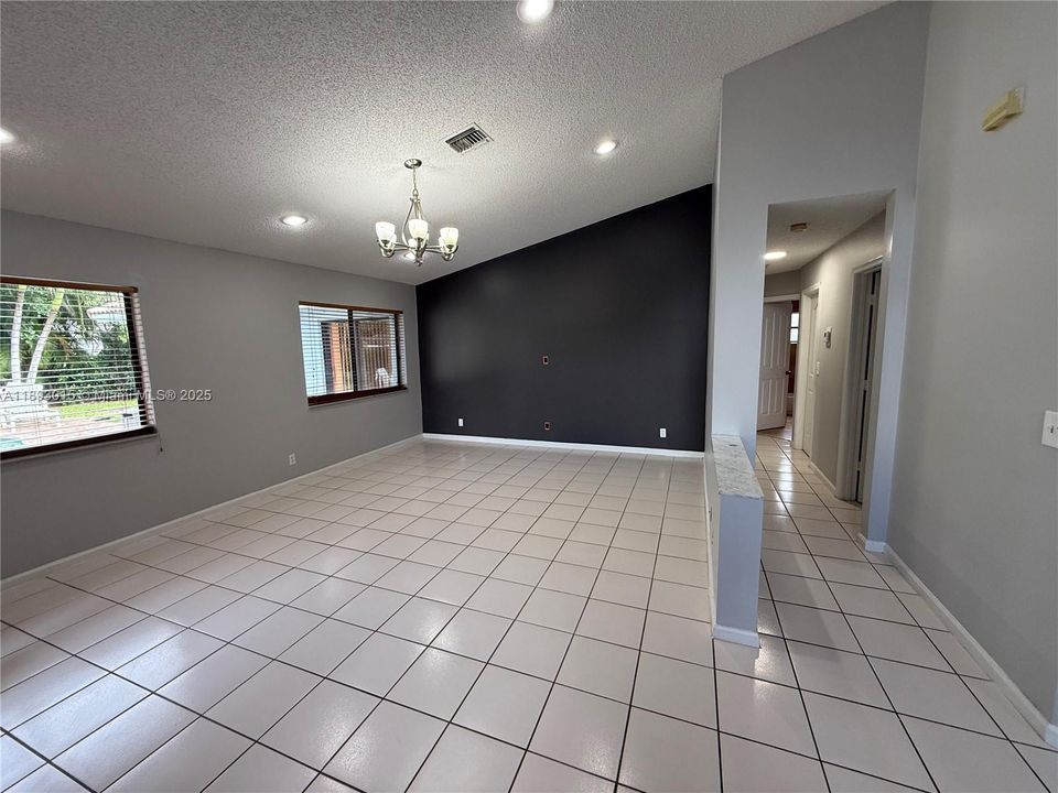 Недавно арендовано: $3,750 (3 спален, 2 ванн, 1806 Квадратных фут)