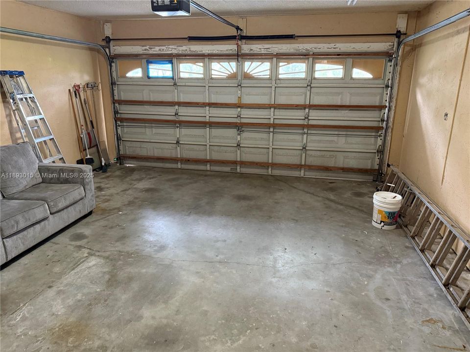 Недавно арендовано: $3,750 (3 спален, 2 ванн, 1806 Квадратных фут)