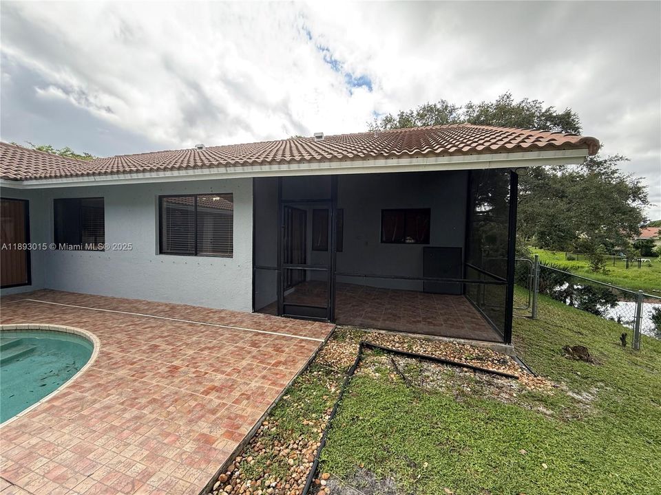 Недавно арендовано: $3,750 (3 спален, 2 ванн, 1806 Квадратных фут)