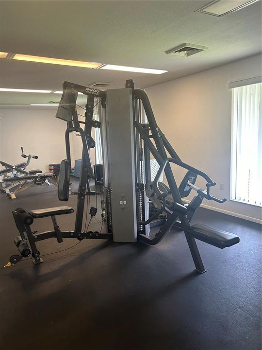 Active With Contract: $90,000 (2 beds, 2 baths, 972 Square Feet)