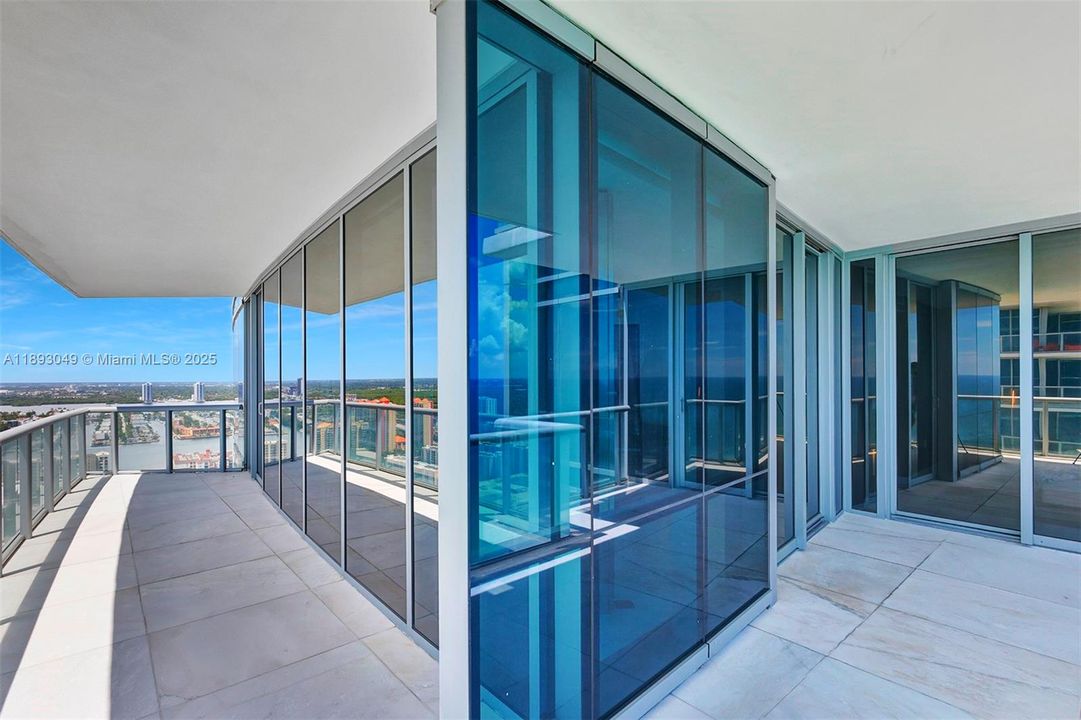 Activo con contrato: $17,000 (4 camas, 4 baños, 2485 Pies cuadrados)