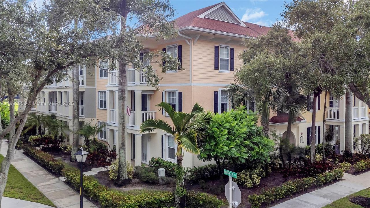 待售: $275,000 (1 贝兹, 1 浴室, 849 平方英尺)