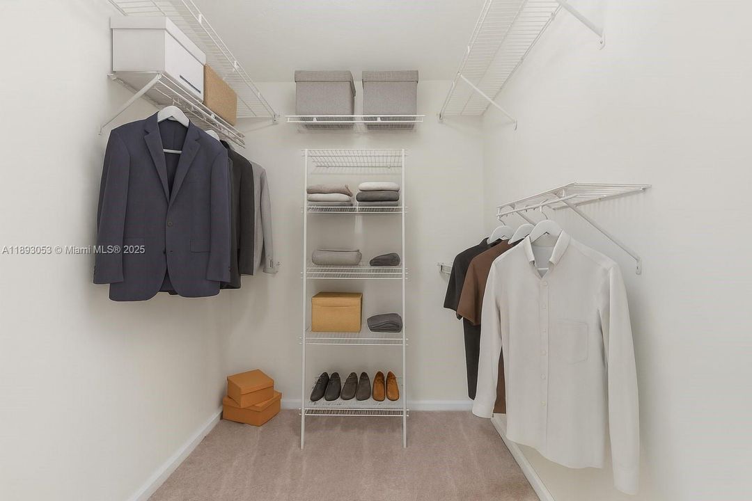 待售: $275,000 (1 贝兹, 1 浴室, 849 平方英尺)