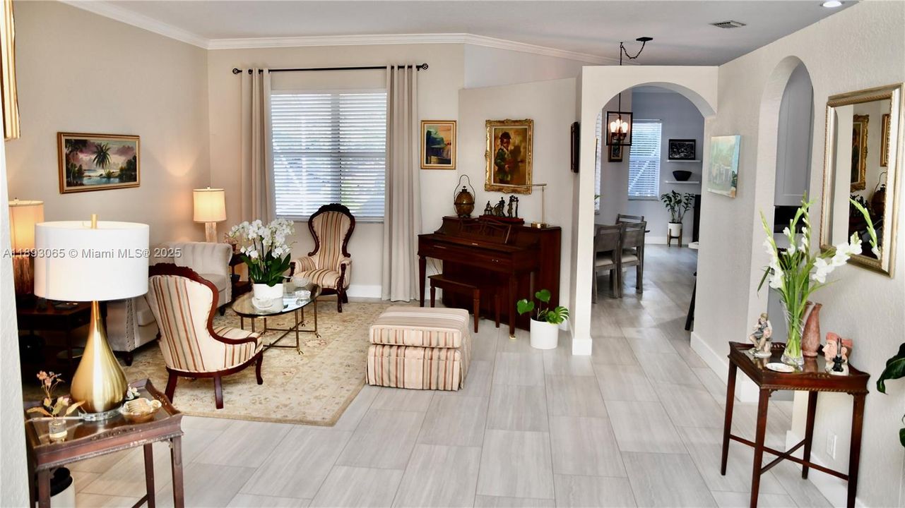 For Sale: $950,000 (4 beds, 3 baths, 2343 Square Feet)