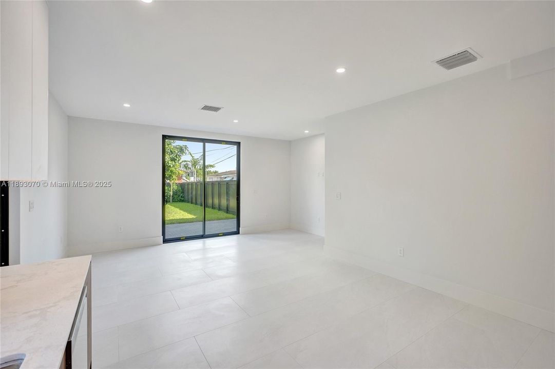 Active With Contract: $4,800 (4 beds, 3 baths, 1845 Square Feet)