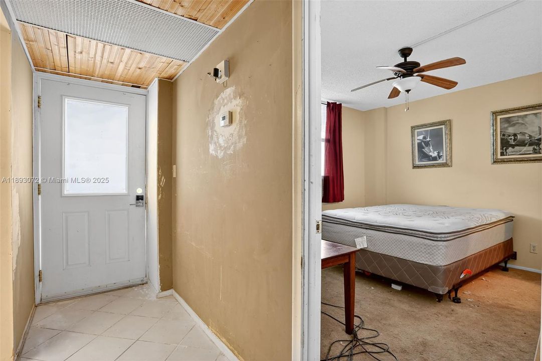 Activo con contrato: $134,900 (2 camas, 2 baños, 975 Pies cuadrados)