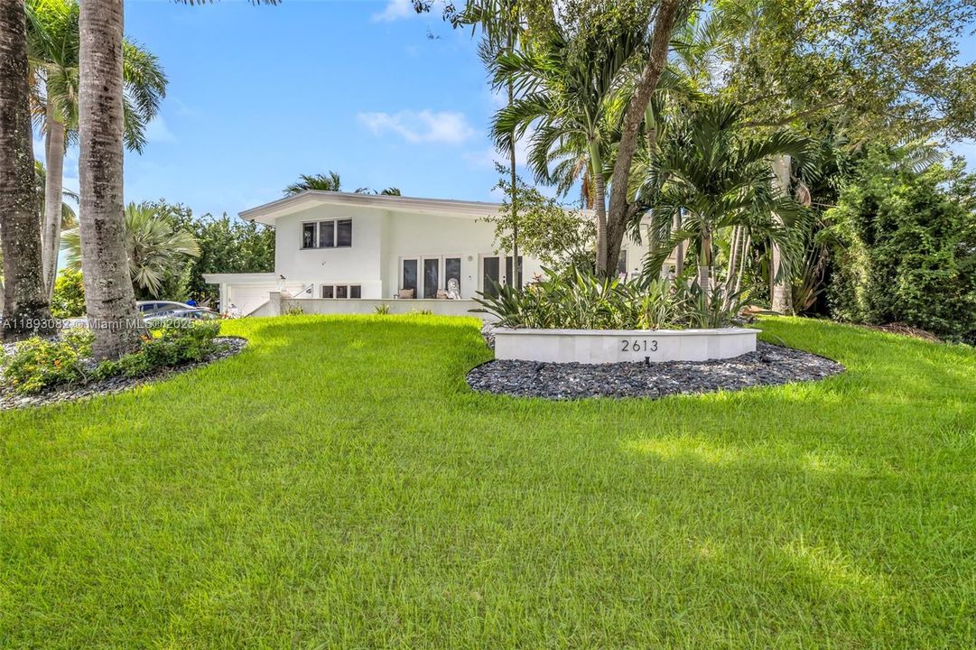 В аренду: $9,500 (3 спален, 2 ванн, 1892 Квадратных фут)