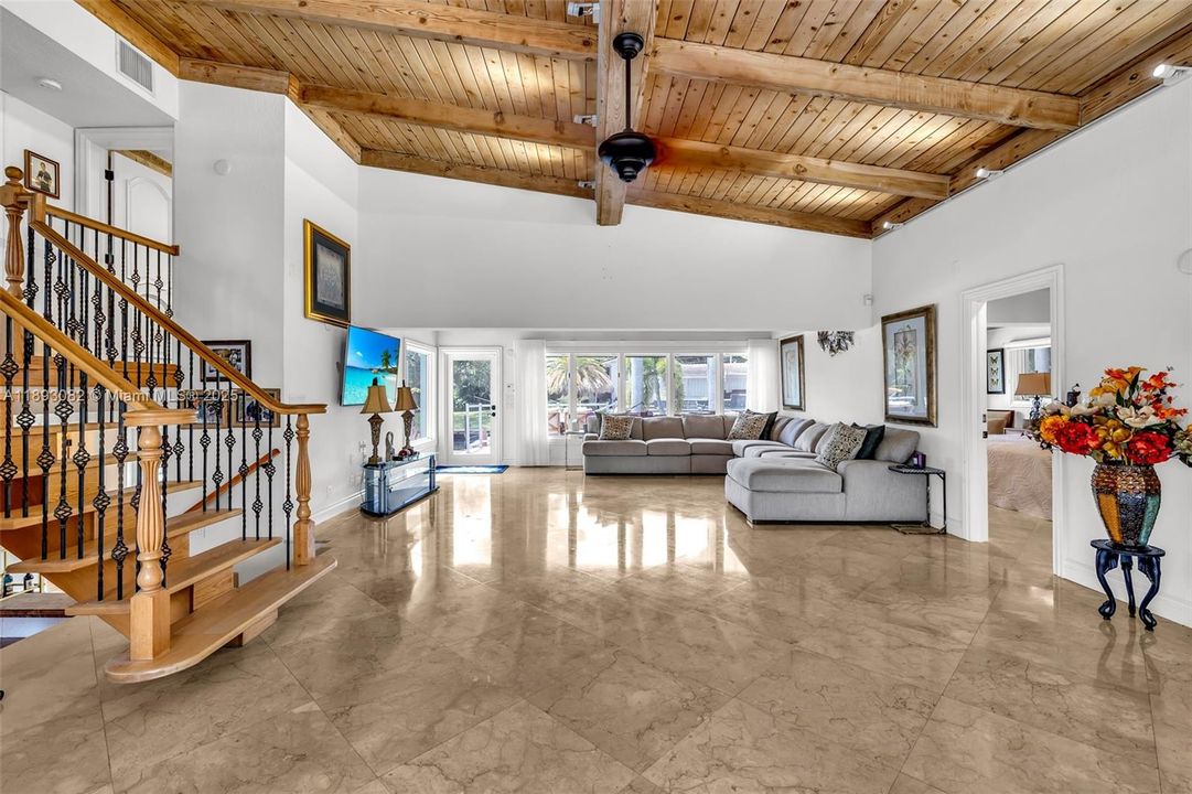 В аренду: $9,500 (3 спален, 2 ванн, 1892 Квадратных фут)